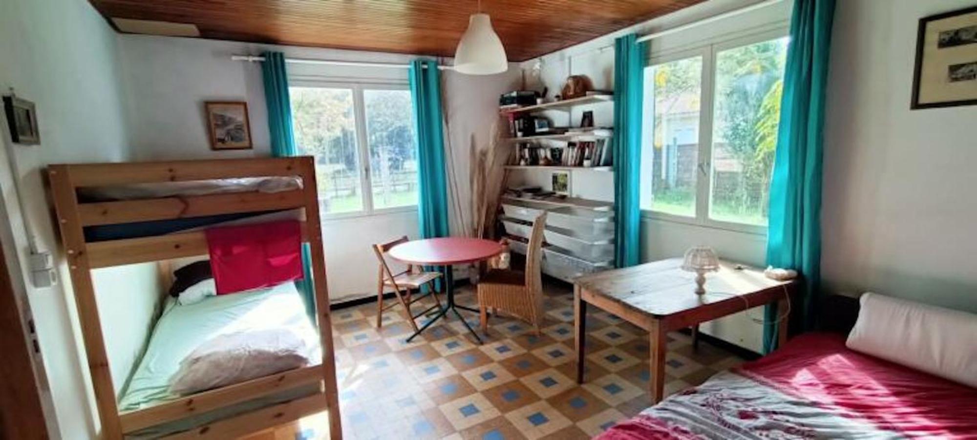 Petite Maison Rustique Et Atypique Hourtin Exterior photo